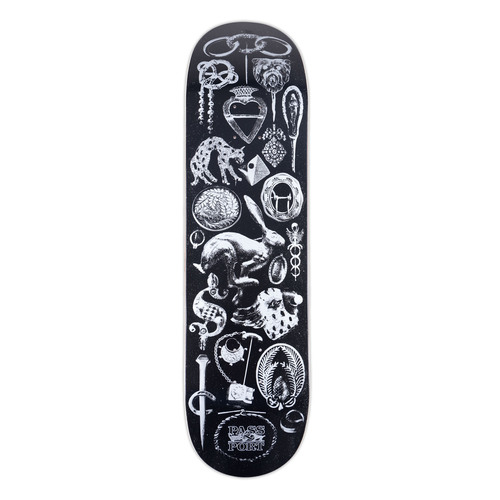Passport Deck Trinkets Hare 8.25 Inch Width