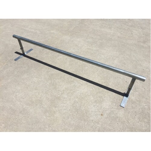 Boardstore Ramp Grind Rail Bar Round